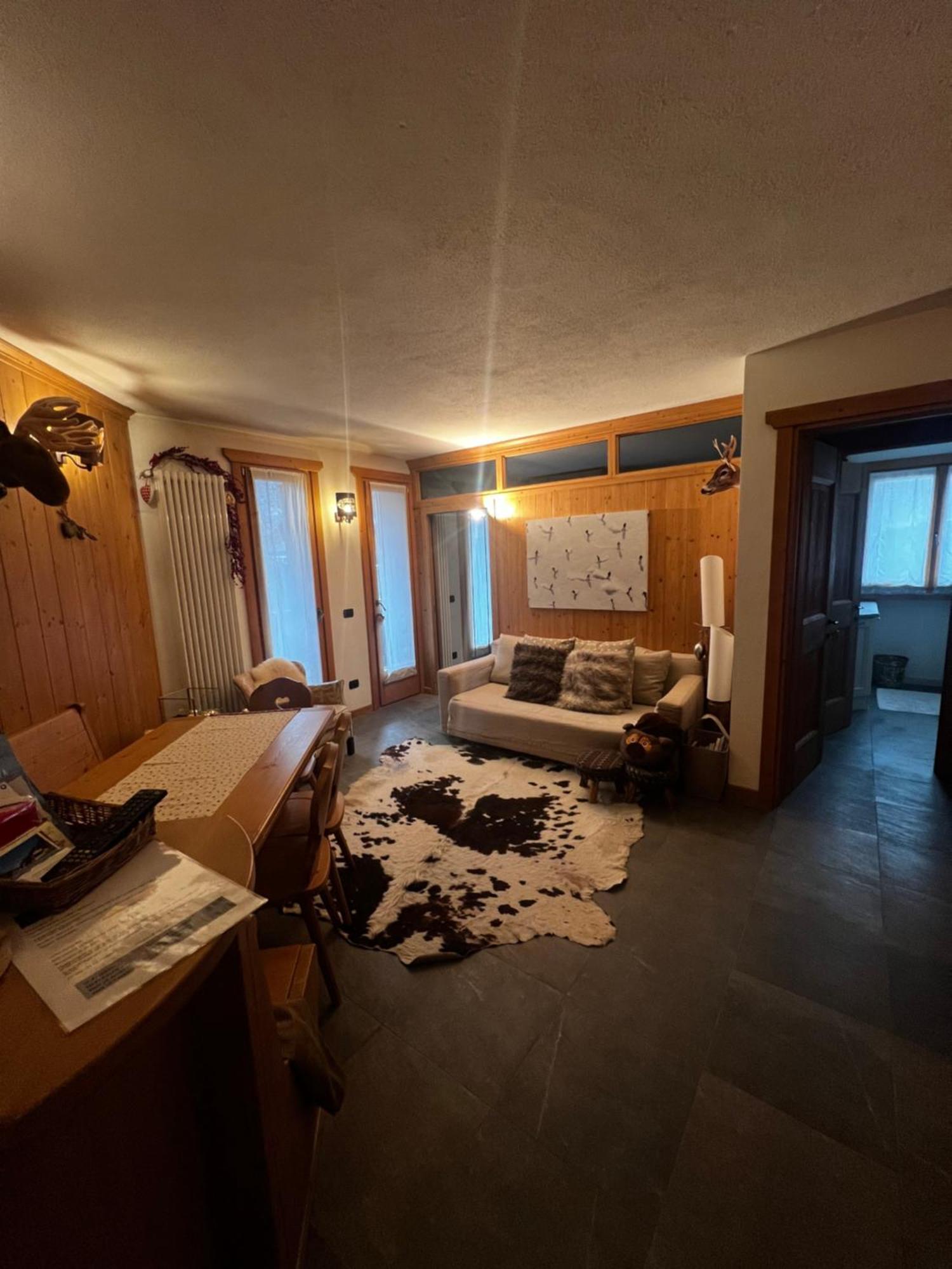 Appartamento Incantevole Con Box E Ski Room, Wi-Fi, 보르미오 외부 사진