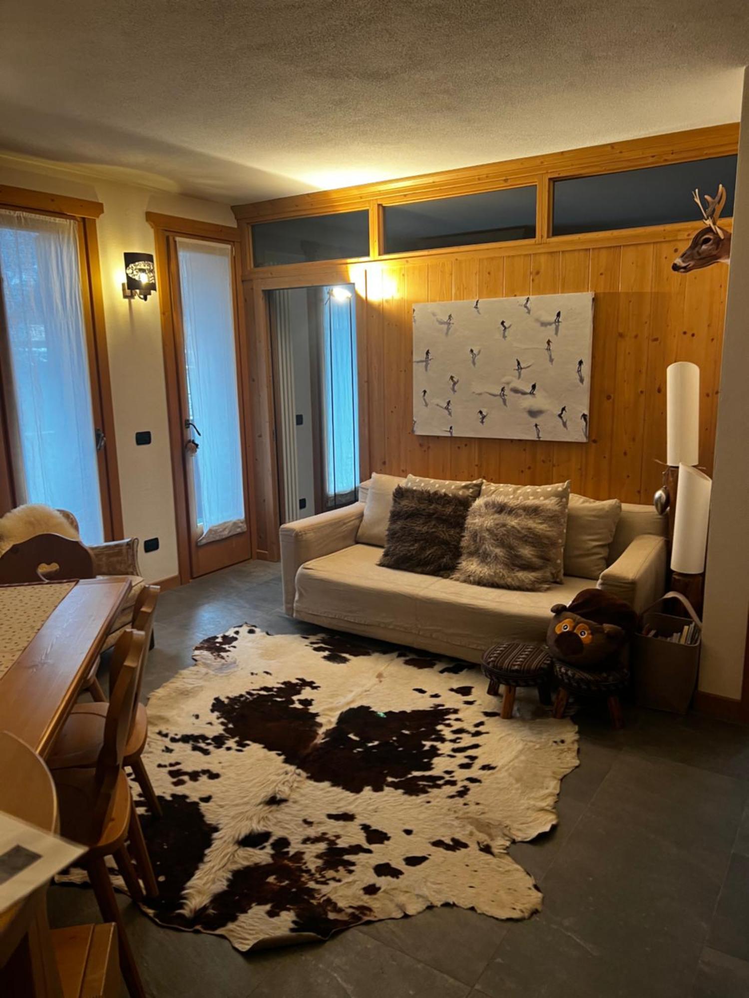 Appartamento Incantevole Con Box E Ski Room, Wi-Fi, 보르미오 외부 사진